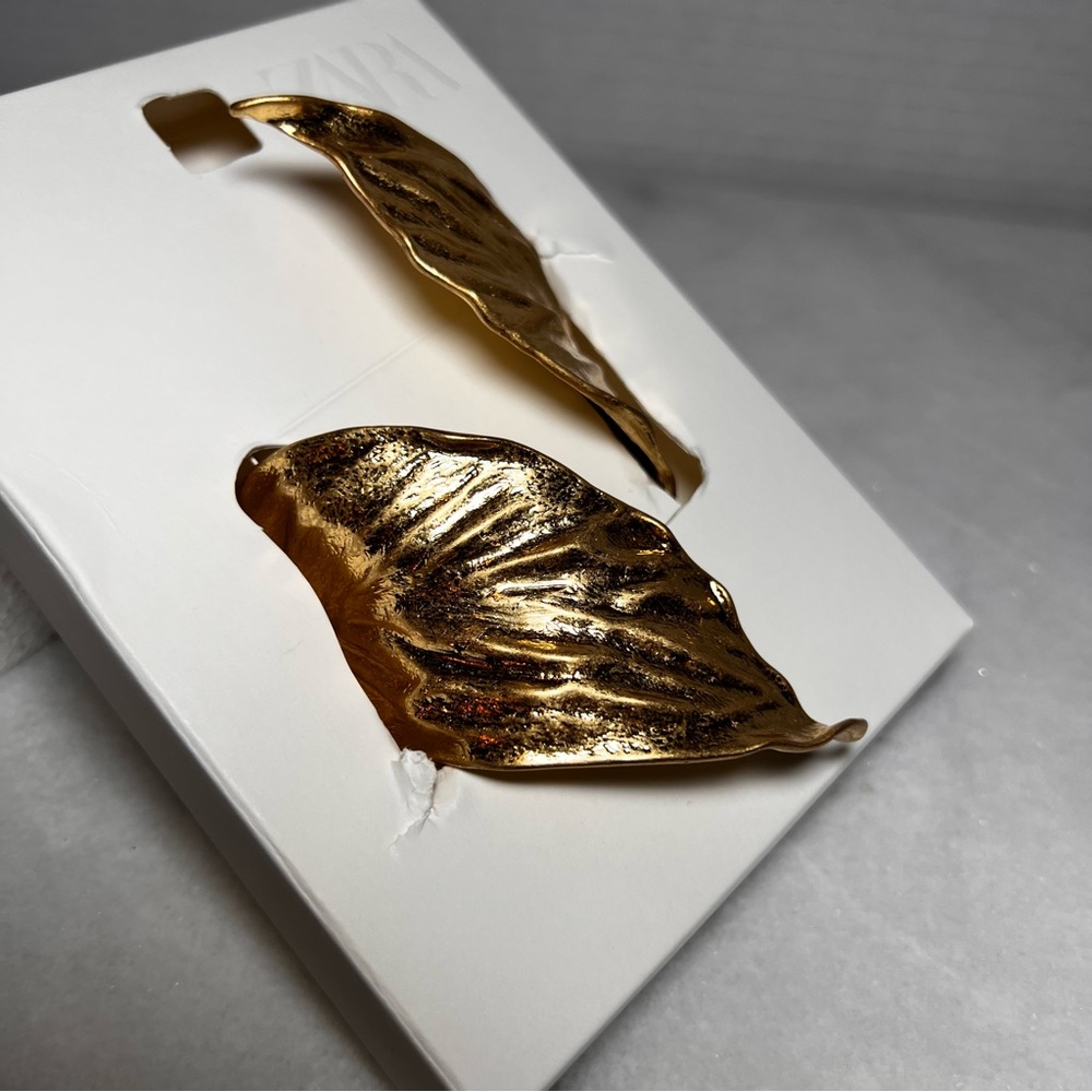 Zara Golden Metal Bracelet with Leaf Design NWT 1856 / 223 - Picture 8 of 11